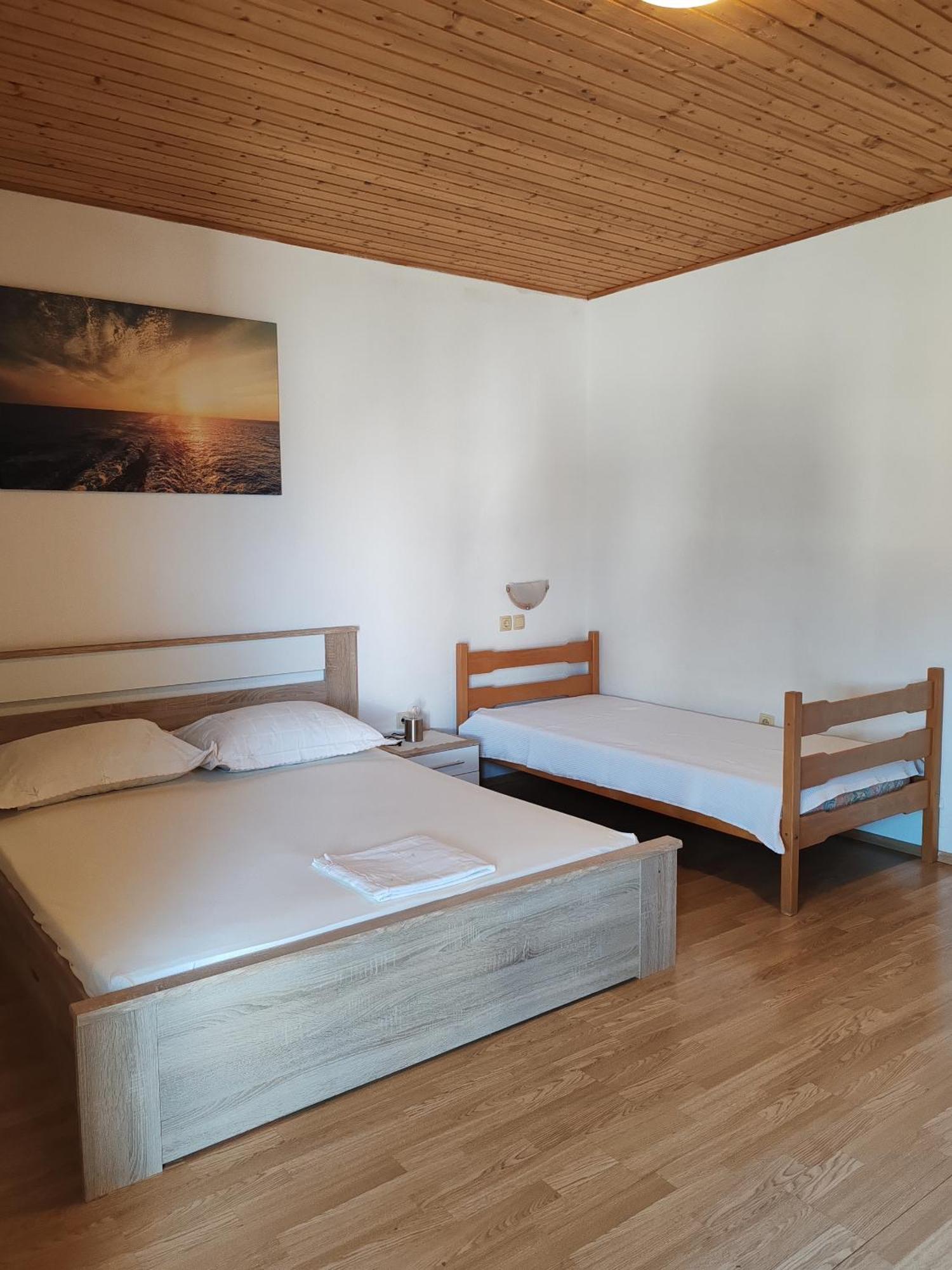 Apartments And Rooms With Parking Space Brela, Makarska - 6895 Ruang foto